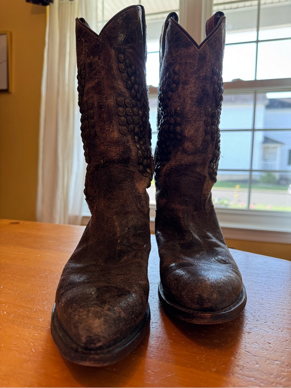 Women’s FRYE Brown Studded Western Cowboy Boots